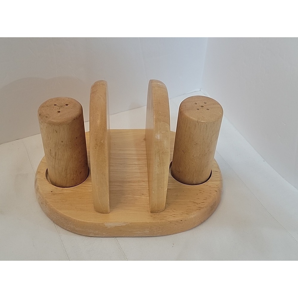 Vintage M Kamenstein Kitchen Picnic wood napkin and‎ salt & pepper shaker holder